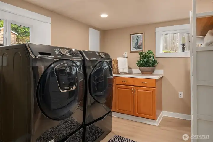 Lower level laundry