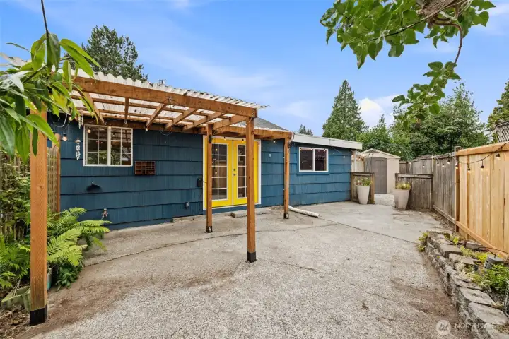 Large covered back patio. Large covered back patio.