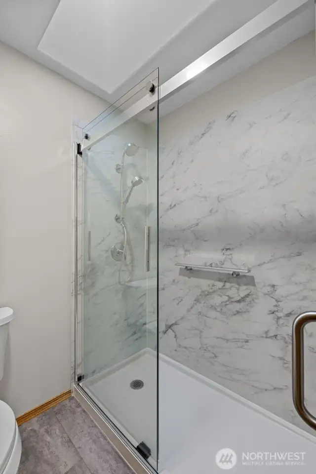 Main Bath Walk-In Shower