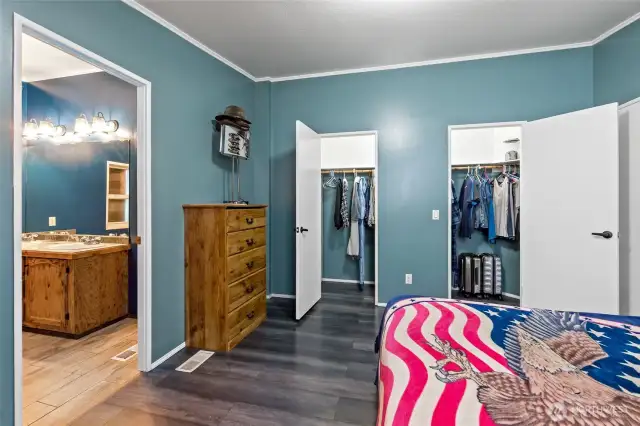 Primary Bedroom w/bath
