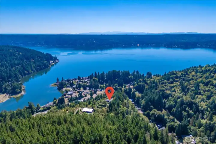 Just minutes to Summertide Resort and Marina—perfect for launching your boat or kayaks.