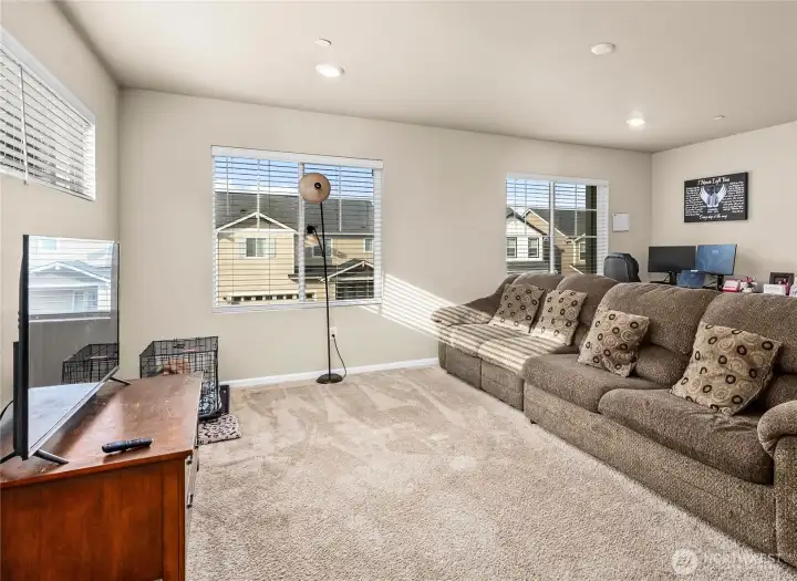 Family Room (Upstairs)