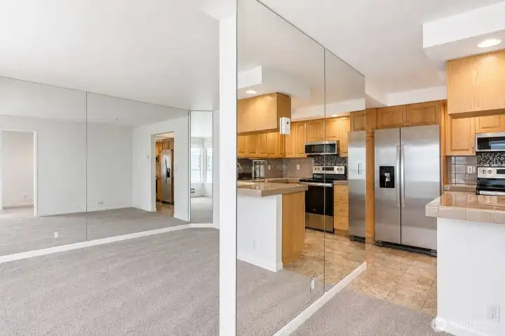 Kitchen.Dining Rm & Living Rm Entry