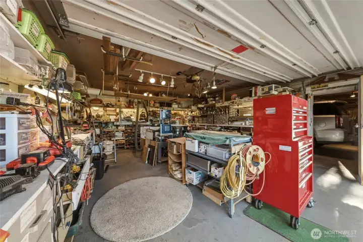 Shop  West garage