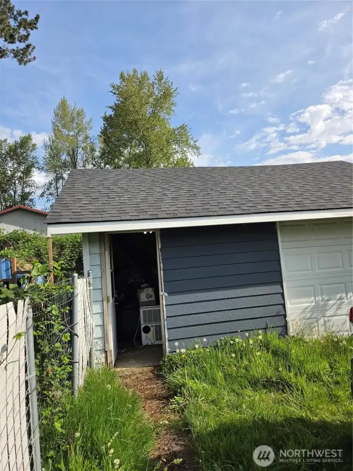 Garage + Laundry Room