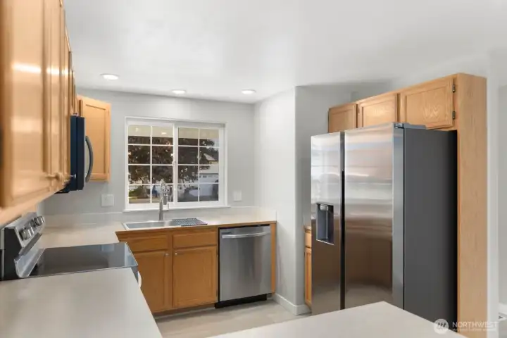 All new appliances in the kitchen