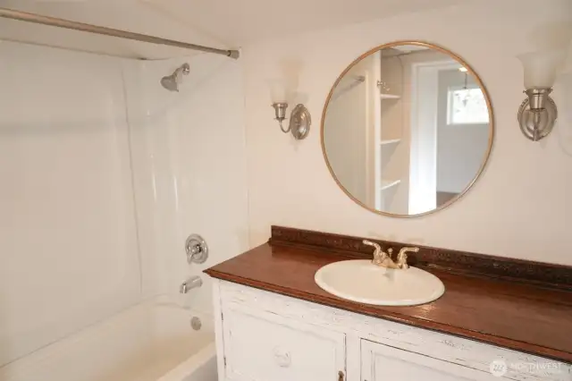 Full Bath in Cabin