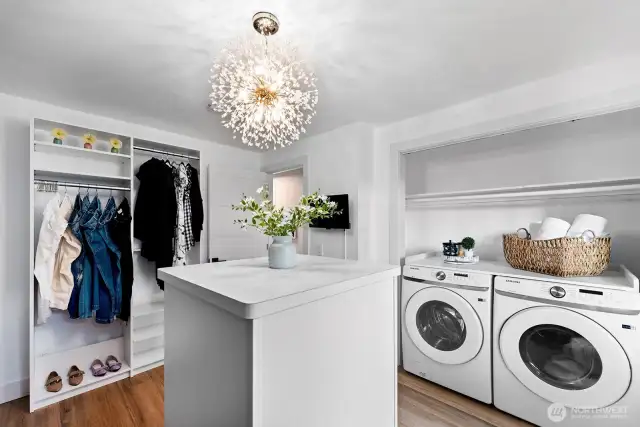 This washer and dryer set will go with the seller.