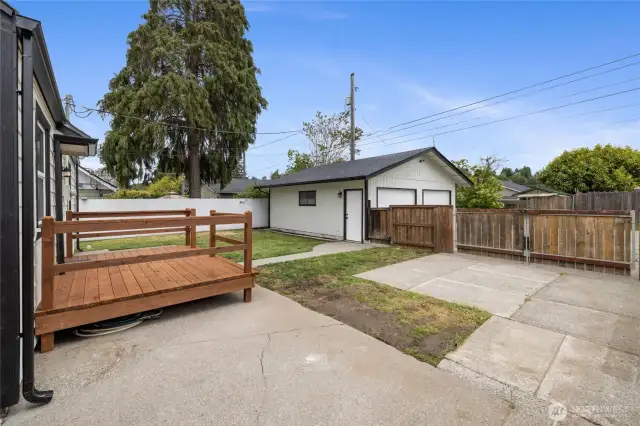 Backyard with RV parking