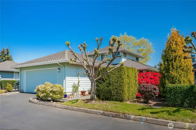 Great Village location, just steps from the Clubhouse with pool, recreation and mailboxes!  Medical, shopping, restaurants, park, safe walking/biking and bus hub all nearby!