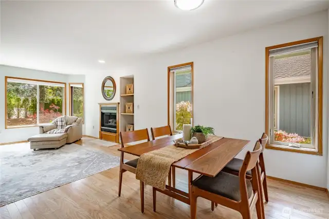 Dining room area off the kitchen