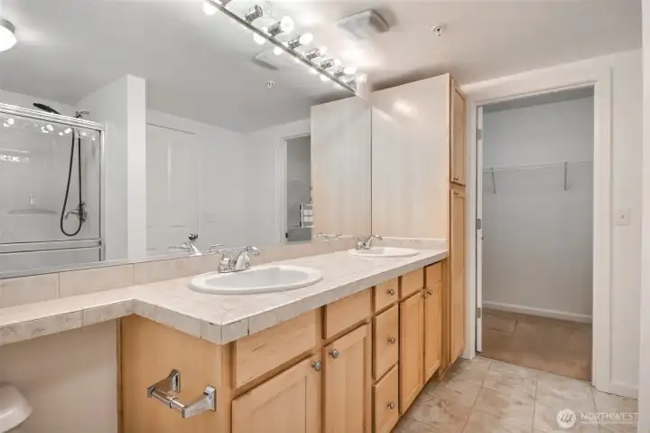 Primary bath