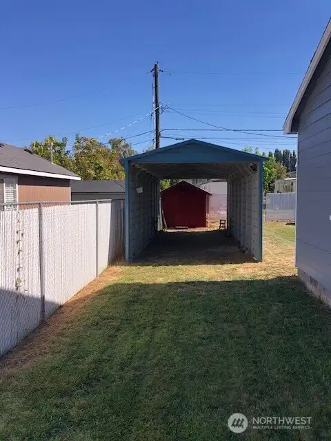 Boat or car shed