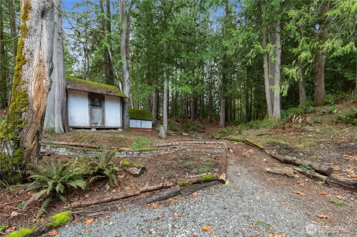 Path to private firepit.