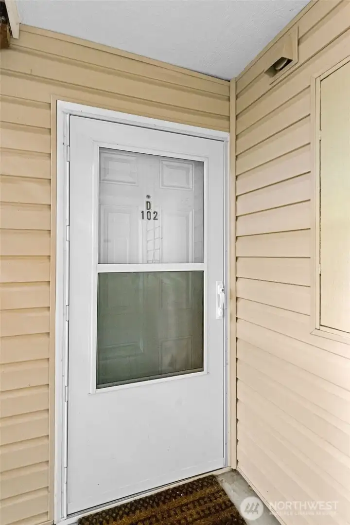 New entry storm door!  Strong HOA - dues include water, sewer and garbage.