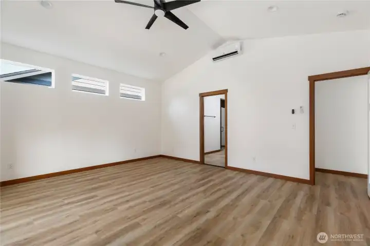 Photos of a similar home in the neighborhood