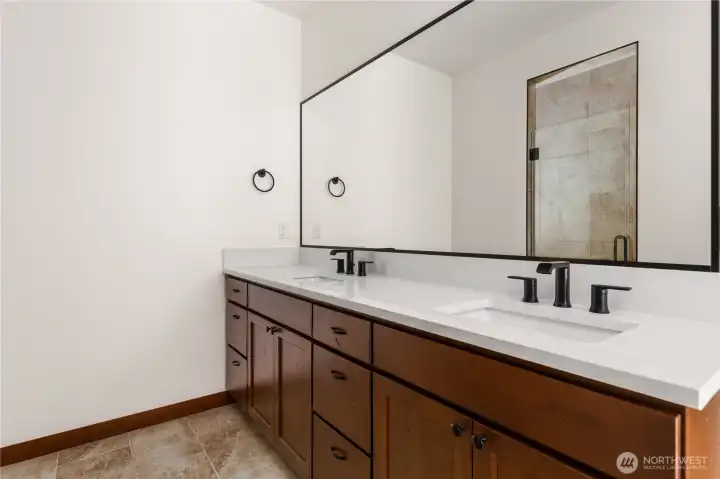 Photos of a similar home in the neighborhood