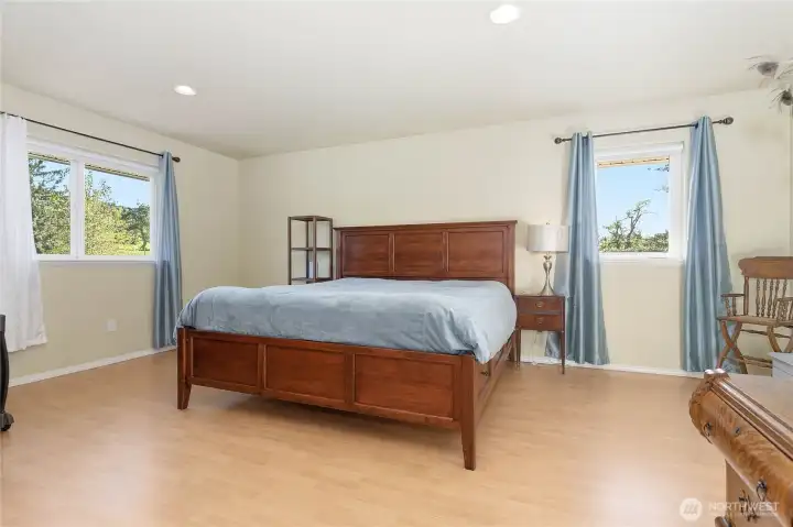 2nd upstairs bedroom
