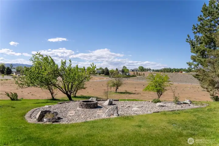 Firepit - Looking back towards Omak River Road