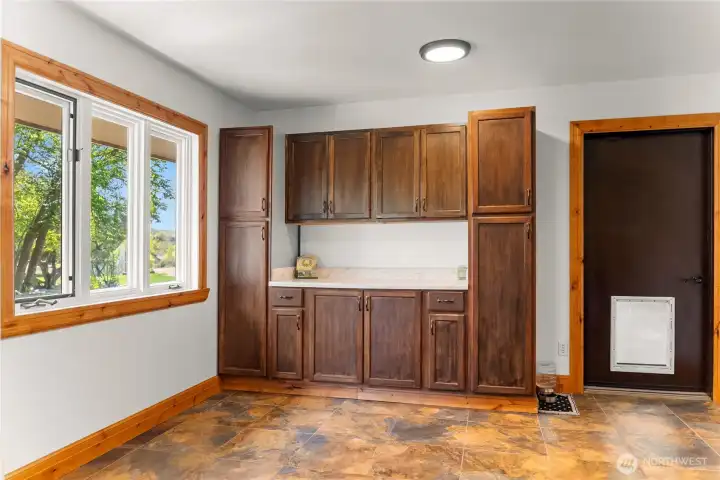 Entry Area Storage