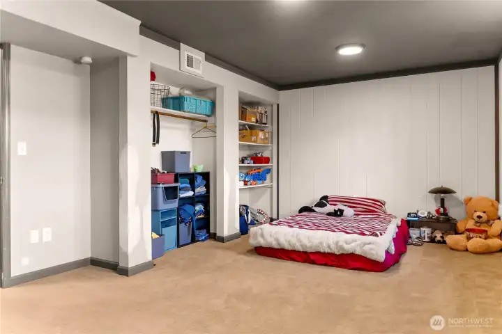 Downstairs bedroom 1