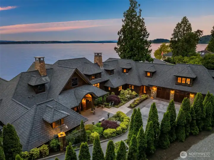 Built by Fairbank Construction Company, & designed is by Roger Katz. A team that is known for their excellence and craftsmanship. Built by Fairbank Construction Company, & designed is by Roger Katz. A team that is known for their excellence and craftsmanship.