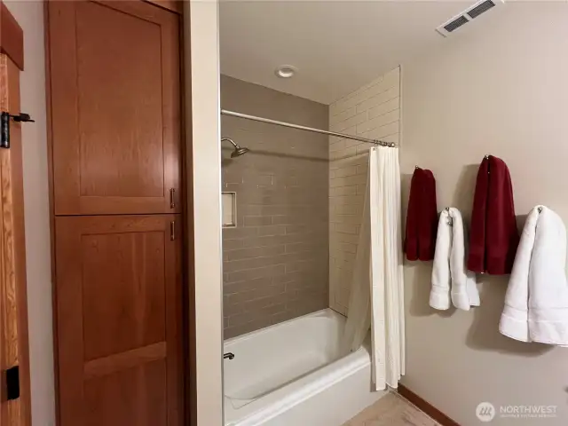 Guest Bath Upper