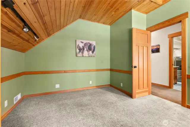 Comfortable second bedroom