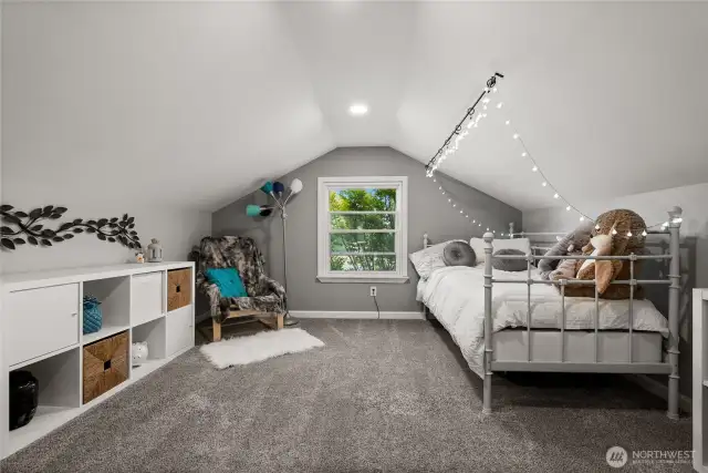 Upstairs bedroom and play area