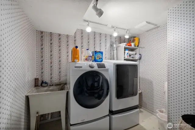 Spacious laundry with sink