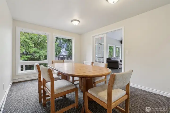 This handy meeting area in the clubhouse could be great for a board games night with friends or fantasy sports draft!