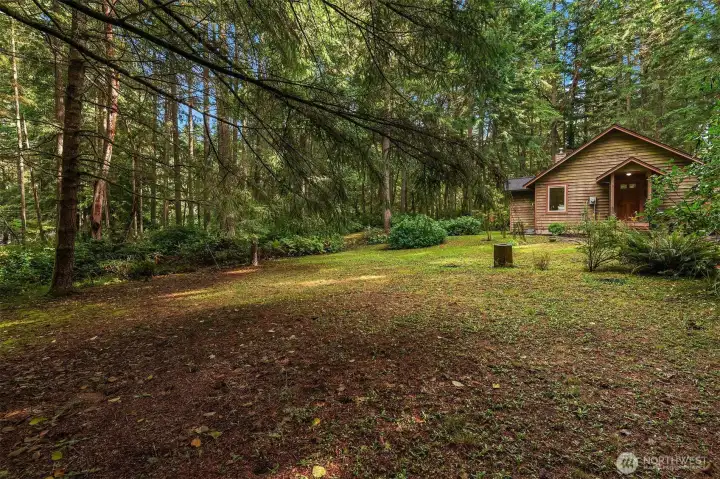 Wouldn't you love to call this home?!