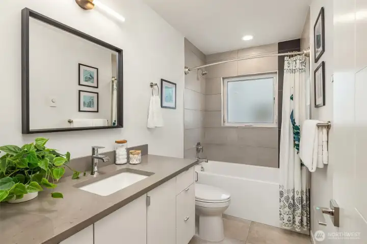 Hall bath on upper floor