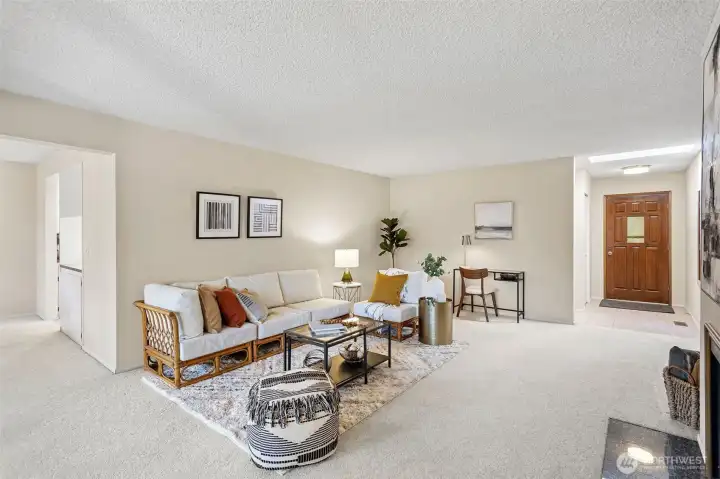 Top-floor premium features of this unit include its multiple skylights. These dramatic architectural details not only eliminate dark interior spaces but have become the source for this unit's luminous and welcoming entry.