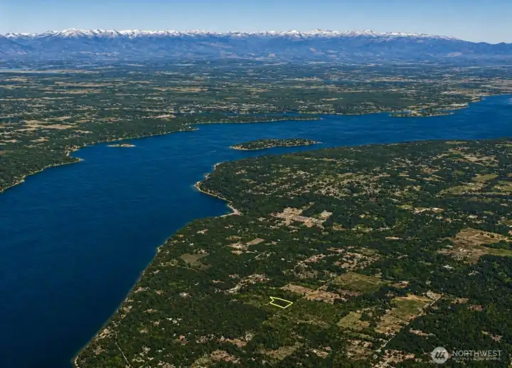 Overhead view with approximate boundaries in yellow.