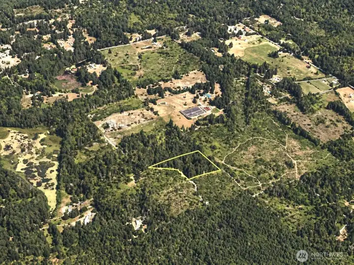 Overhead view with approximate boundaries in yellow.