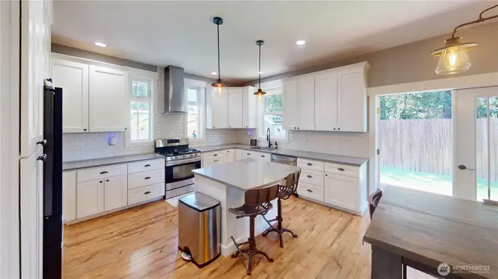Lovely, light and bright kitchen
