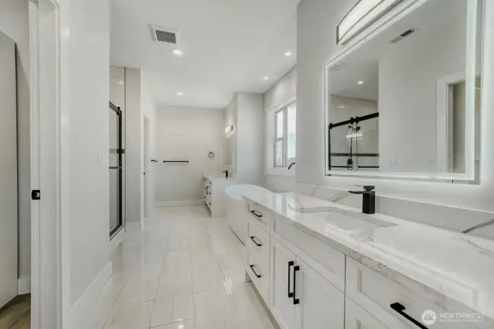 2nd Floor Primary Bathroom
