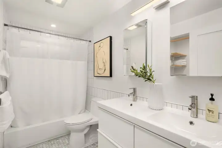 Hall Bath Hall Bath
