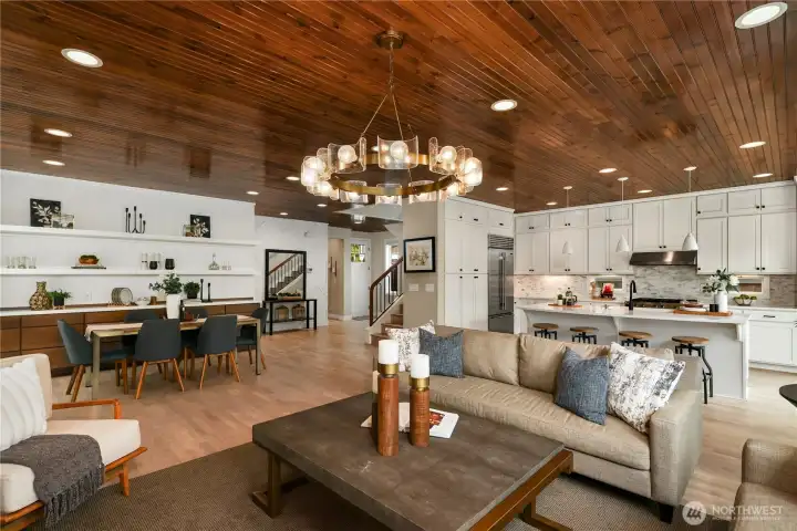 Absolutely gorgeous space for everyday living. Absolutely gorgeous space for everyday living.