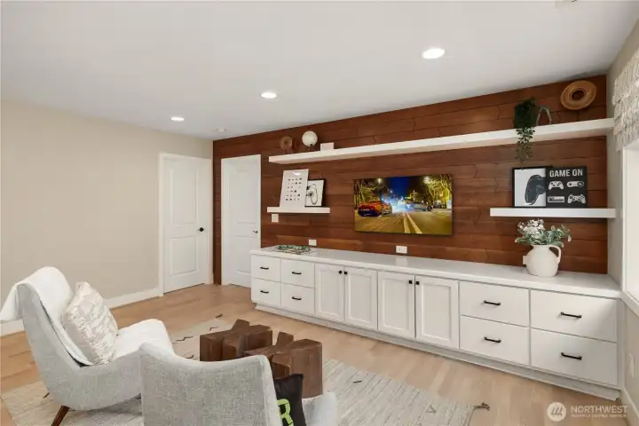 This loft area is fit for all gamers. This loft area is fit for all gamers.