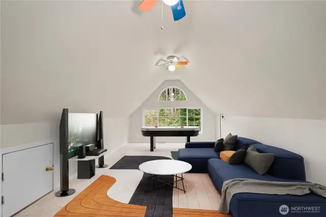 Bonus Room Virtually Staged