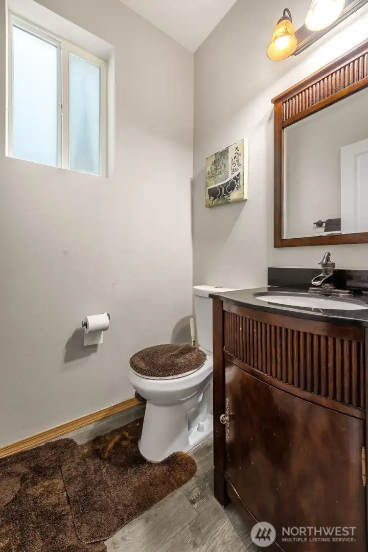 1/2 bath