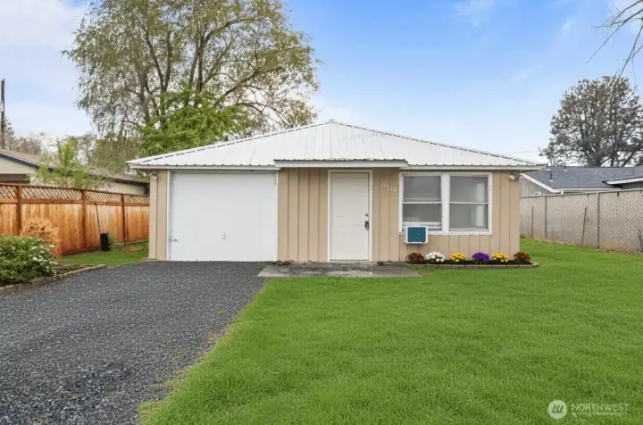 Photo has been virtually enhanced.