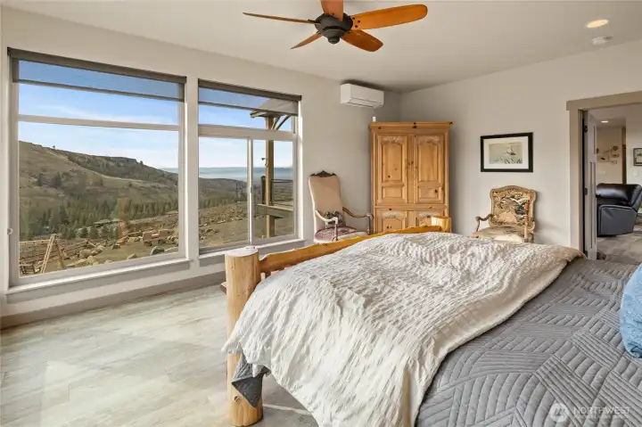 Corner picture windows