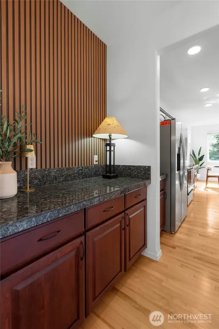 THE BUTLER'S PASS THROUGH | This bonus area connects the formal dining room and the kitchen for outstanding flow and functionality.