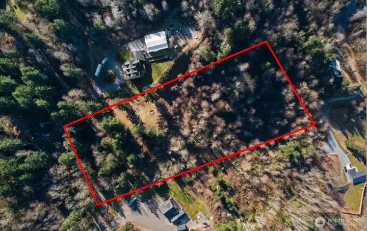 This is an approximation of the property lines. It is not intended to be an accurate representation.