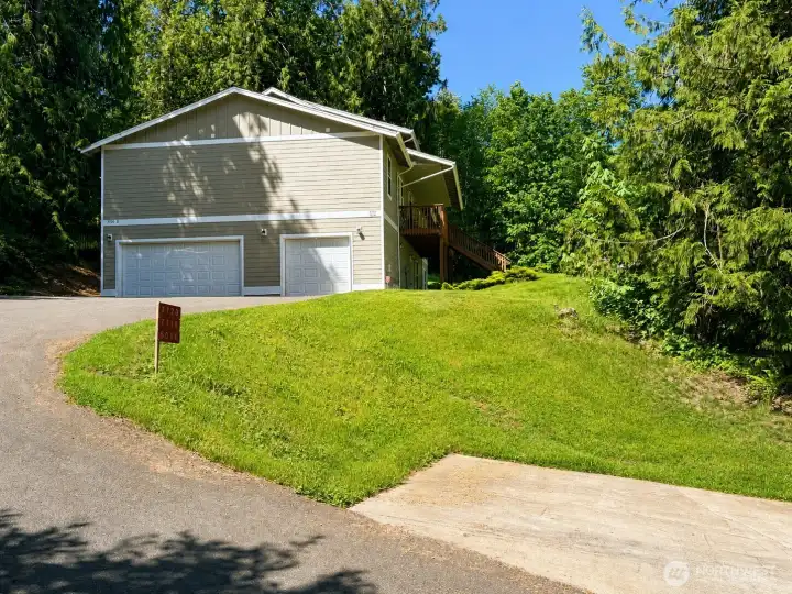 3-car garage