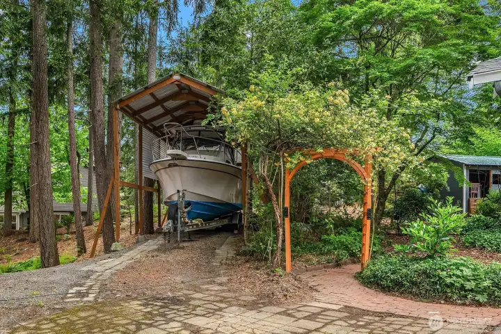 Space for RV or Boat Storage Space for RV or Boat Storage