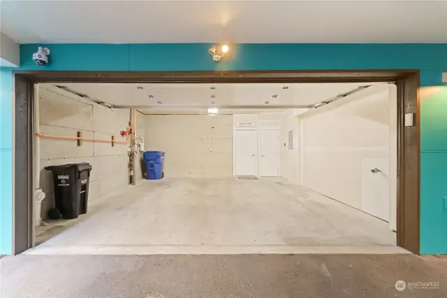 Rare 2-car garage in Capitol Hill